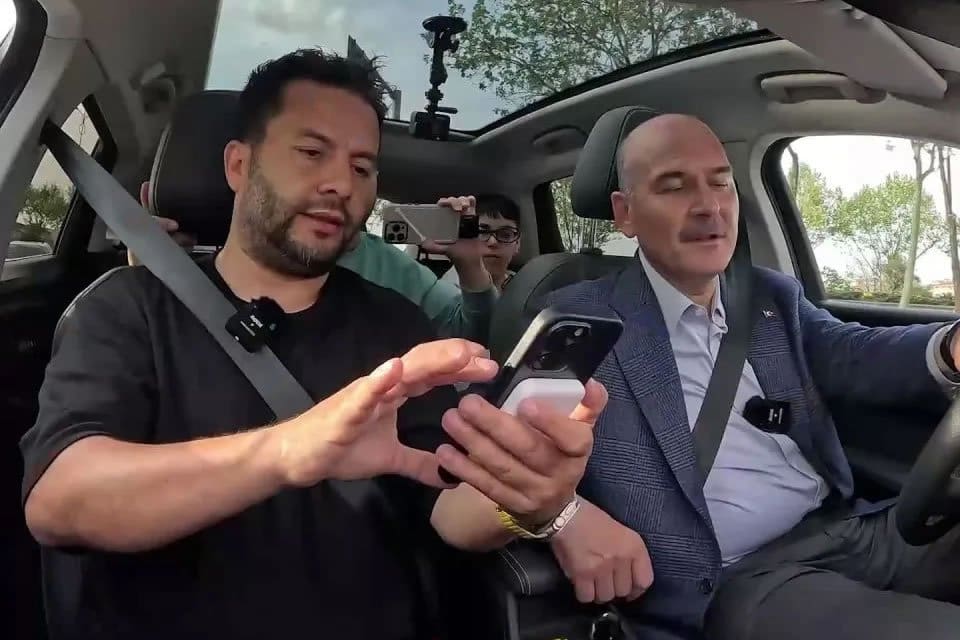 İ&ccedil;işleri Bakanı S&uuml;leyman Soylu, konuk olduğu bir yayında kullandığı bir