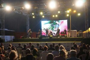 Çeşme Belediyesi tarafından düzenlenen Ilıca’dan Ata’mıza Selam etkinlikleri büyük bir