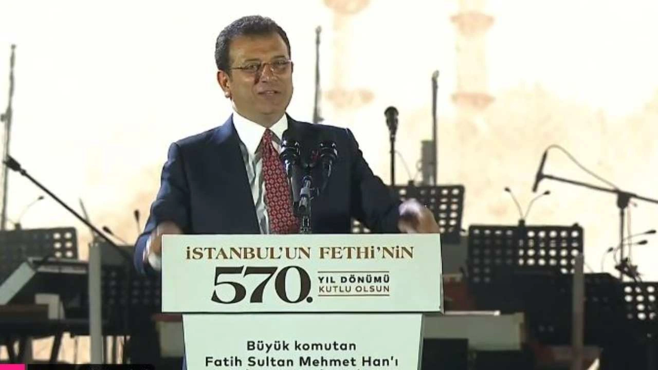 İstanbul Büyükşehir Belediye Başkanı İstanbul’un fethinin 570’inci yıl kutlamalarına katıldı. Maltepe’deki