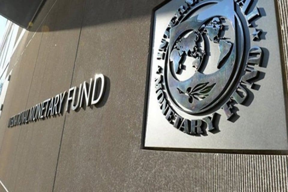 IMF&rsquo;nin korona vir&uuml;s salgını ile m&uuml;cadele nedeniyle T&uuml;rkiye&rsquo;nin de aralarında