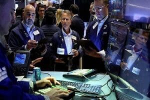 IMF, finansal istikrara y&ouml;nelik risklerin &ouml;nemli &ouml;l&ccedil;&uuml;de arttığı konusunda uyardı.