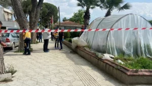 Kiraz’ın Köprübaşı Mevki Gümüşsuyu Caddesinde, bir naylon baraka içiresinden kötü