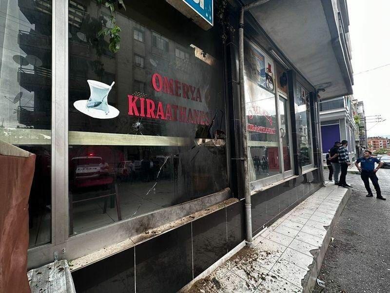 İzmir’in Konak ilçesinde, dün akşam borç- alacak nedeniyle çıkan ve