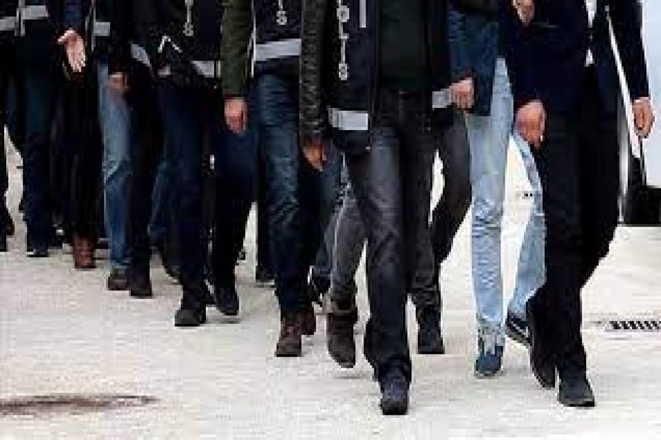 Jandarma Genel Komutanlığı'ndaki FET&Ouml; soruşturması kapsamında 41 ş&uuml;pheli hakkında g&ouml;zaltı
