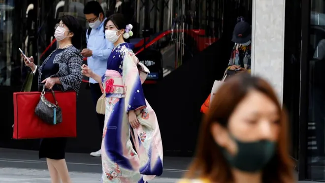 Japonya Başbakanı Yoşhihide Suga, d&uuml;zenlediği basın toplantısında, son g&uuml;nlerde artış