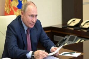 Japonya'nın Rusya ile Ukrayna arasında artan gerilimin b&ouml;lgedeki enerji g&uuml;venliğini