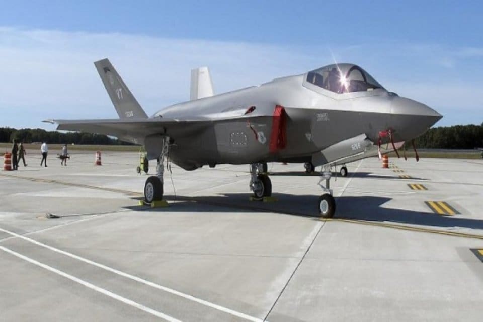 ABD, Japonya&rsquo;nın F-35 programına katılması i&ccedil;in Lockeheed Martin savunma şirketiyle