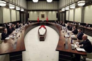Kabine bug&uuml;n Cumhurbaşkanı Recep Tayyip Erdoğan başkanlığında toplanacak. Y&uuml;ksek elektrik