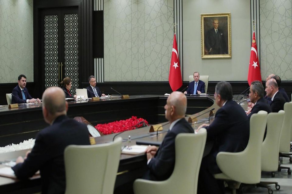 Kabine bugün Cumhurbaşkanı Erdoğan'ın başkanlığında toplanacak. Toplantının ana gündem maddesinin