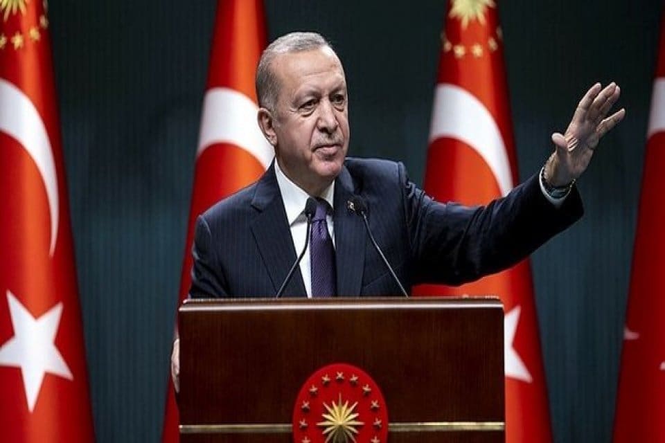 Cumhurbaşkanlığı Kabine Toplantısı, Cumhurbaşkanı Recep Tayyip Erdoğan başkanlığında toplandı. Kritik