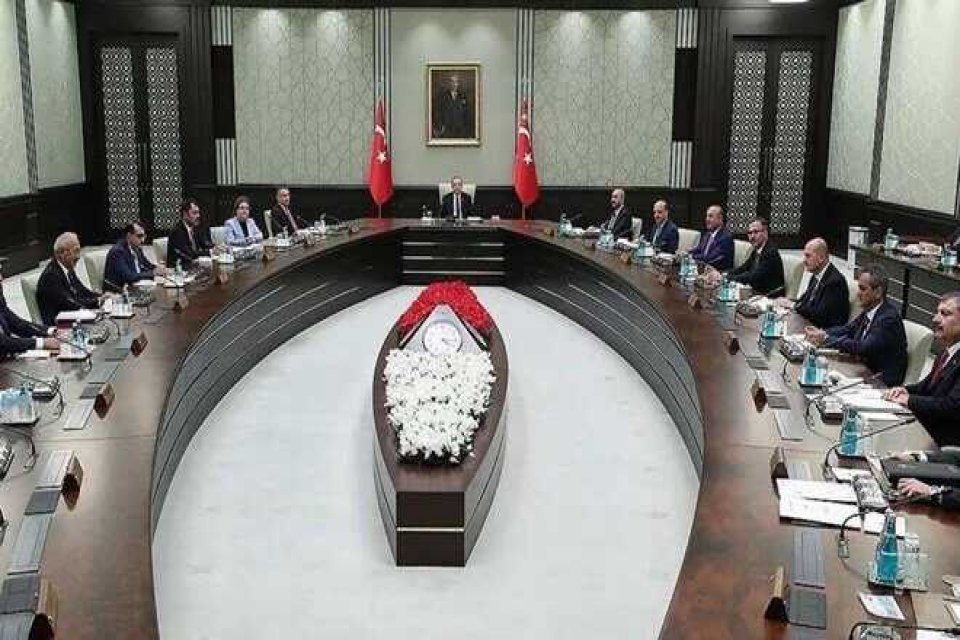 Kabine yarın Cumhurbaşkanı Erdoğan başkanlığında toplanacak. Toplantının ana gündemi salgınla