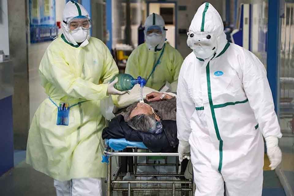 Koronavirüs vakalarındaki keskin artışla dikkatleri üzerine çeken Çin, 8 Ocak’tan