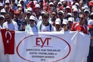 Emeklilikte Yaşa Takılanların (EYT) merakla beklediği &ccedil;alışmalar hakkında bilgi veren