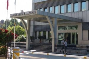 İstanbul merkezli 5 ilde, r&uuml;şvet su&ccedil;una karıştıkları iddia edilen ve