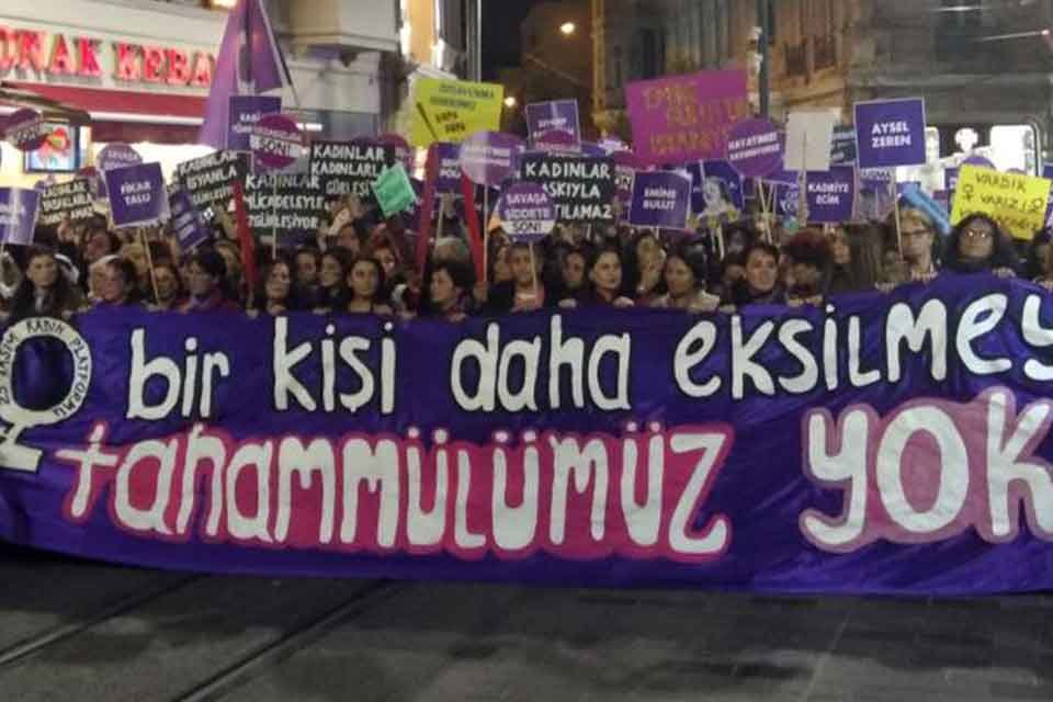 İçişleri Bakanlığı'nca 81 il valiliğine, “Kadına Yönelik Şiddetle Mücadele 2022