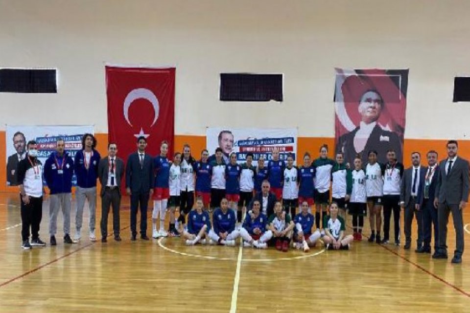 T&uuml;rkiye Kadınlar Basketbol Ligi'nde İzmir'i temsil eden ekiplerden Urla Belediyespor