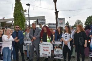 Bağımlılık Savaş&ccedil;ıları Anneler Hareketi ile İzmir Uyuşturucu ve Bağımlılıkla M&uuml;cadele