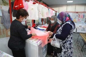 Bayraklı Belediyesi, kadınların el emeği, g&ouml;z nuru dikiş-nakış, ev aksesuarı