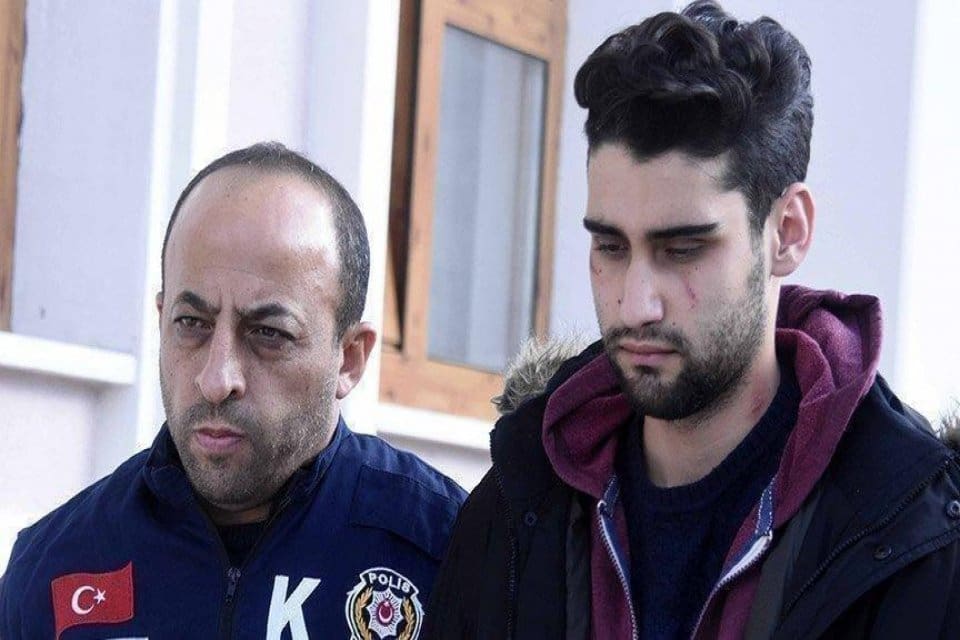 Konya'da sevgilisi Ayşe Dırla'yı (35) d&ouml;vd&uuml;ğ&uuml; &ouml;ne s&uuml;r&uuml;len &Ouml;zg&uuml;r Duran'ı