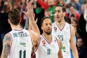 T&uuml;rkiye Sigorta Basketbol S&uuml;per Ligi'nde Play-Off hattında 3'&uuml;nc&uuml; sırada yer