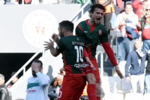 1922 Konyaspor'u 2-0 mağlup ederek zirve iddiasını s&uuml;rd&uuml;ren Karşıyaka, bir