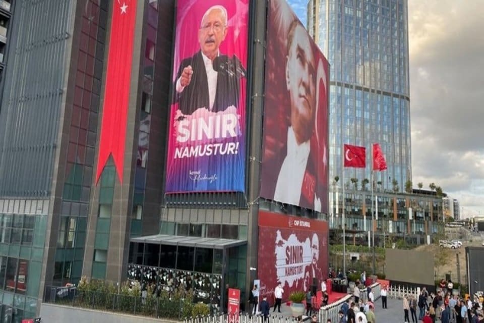 CHP İstanbul İl Başkanı Canan Kaftancıoğlu, İstanbul İl Başkanlığı'na y&ouml;nelik