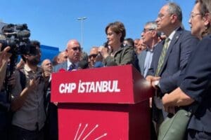 Millet bah&ccedil;esi yapılmak istenen Atat&uuml;rk Havalimanı&rsquo;na iş makinelerinin girmesinin yankıları