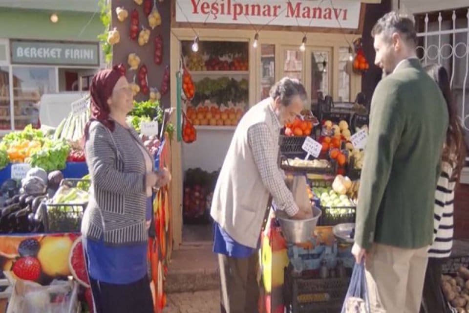 CHP İstanbul İl Başkanı&nbsp;Canan Kaftancıoğlu,&nbsp;AK Parti'nin reklam filmini eleştirdi.&nbsp; Kaftancıoğlu