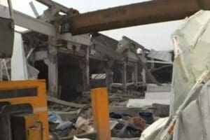 Kahramanmaraş'ta bir iş yerinin &ccedil;atısı &ccedil;&ouml;kt&uuml;. Binadaki 1 kişi &ouml;ld&uuml;,