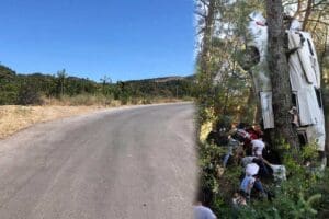 İzmir'in Kemalpaşa il&ccedil;esinde d&uuml;n minib&uuml;s&uuml;n şarampole yuvarlanması sonucu 8 kişinin