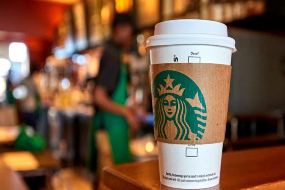 Kahve zincirlerinden Starbucks, bug&uuml;n itibarıyla &uuml;r&uuml;nlerine zam yaptığını doğruladı. Şirketin