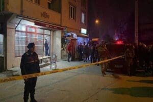 Bursa&rsquo;da &Ouml;.G. (23) ile O.G. (21), husumetli oldukları Hamdi Adıyaman&rsquo;a