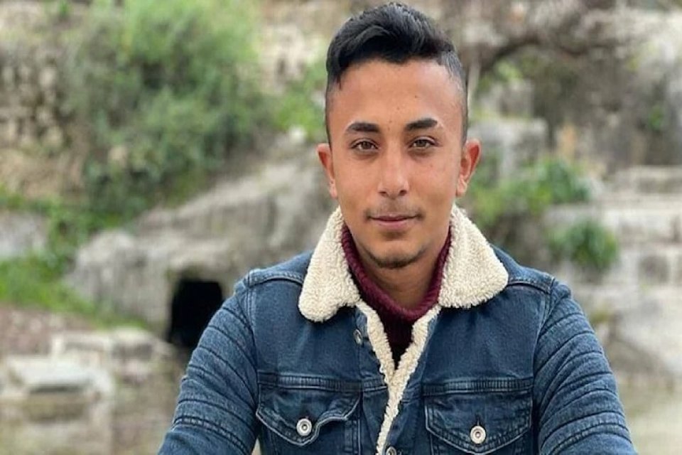 Antalya'ya Hatay'dan yılbaşı eğlencesinde davul &ccedil;almak i&ccedil;in gelen H&uuml;seyin Uyulgan'ı,