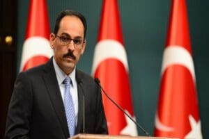 Madrid'i ziyaret eden İbrahim Kalın, burada İsve&ccedil; ve Finlandiya'nın NATO