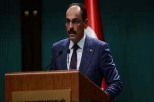 Cumhurbaşkanlığı S&ouml;zc&uuml;s&uuml; İbrahim Kalın'dan Yunanistan ile yaşanan gerilime ilişkin "Gerilimin