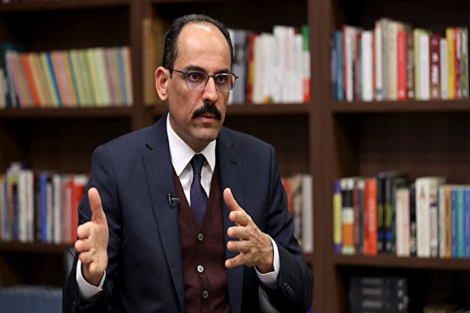 Cumhurbaşkanlığı S&ouml;zc&uuml;s&uuml; İbrahim Kalın, Ukrayna&rsquo;da savaşın nihai olarak m&uuml;zakere edilerek