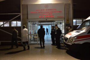 İzmir'in Konak ilçesinde yerde yüzüstü yatar veziyette bulunamn ve kalp