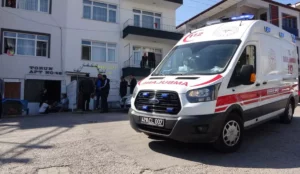 Kocaeli'nin Karam&uuml;rsel il&ccedil;esinde yaşayan Emre Torun (29), gece tartıştığı ağabeyi