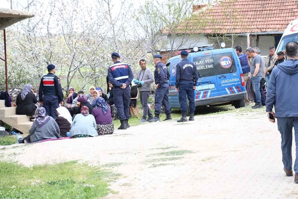 Yatalak eşi Ayşe Mandal'ı (52) av t&uuml;feğiyle vurarak &ouml;ld&uuml;ren Alattin