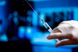 Covid-19'a karşı başarılı bir mRNA aşısı geliştirilen Moderna&rsquo;dan, aynı teknikle