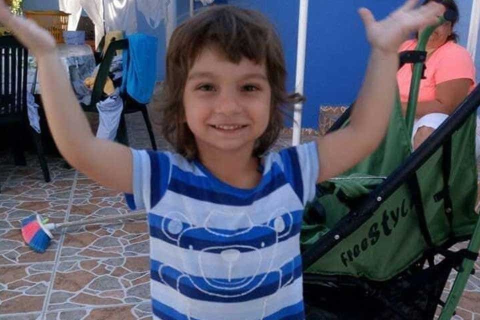 İzmir'in Urla il&ccedil;esinde, iş insanı Koral Kıpkıp'ın 7 yaşındaki oğlu