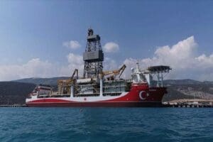 Enerji ve Tabii Kaynaklar Bakanı D&ouml;nmez, "Kanuni Sondaj Gemimiz ilk