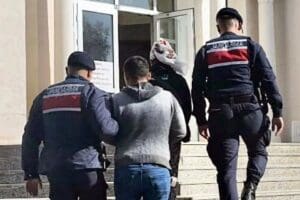 Muğla'nın Fethiye il&ccedil;esinde, ev ve kapısını kırdıkları marketin deposundan hırsızlık