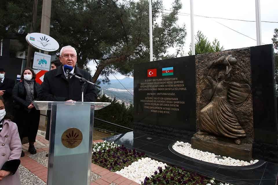 Karabağ Hocalı'da katledilenler t&ouml;renle anıldı. Azerbaycan&rsquo;ın Dağlık Karabağ b&ouml;lgesindeki Hocalı&rsquo;da