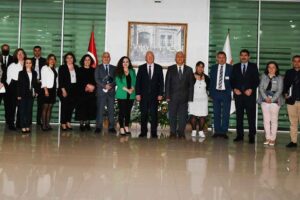 Başkan Selvitopu, başkan yardımcıları ve birim müdürleriyle bir araya geldi.