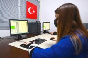 Karabağlar Belediyesi &ouml;rnek bir &ccedil;alışmayla, arşivini hızla dijital ortama aktarıyor.