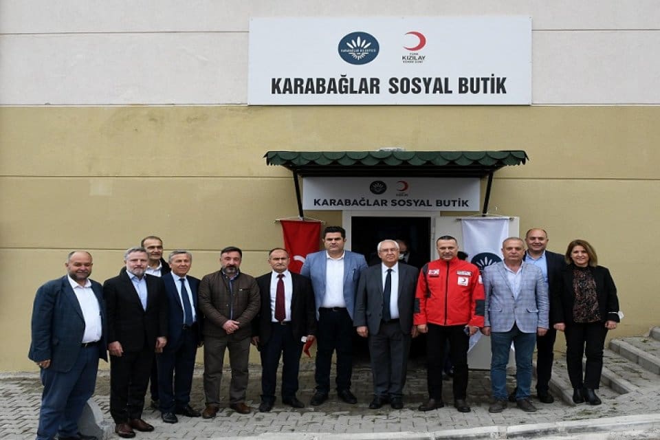 &nbsp; Karabağlar Belediyesi ve T&uuml;rk Kızılayı'nın &ouml;rnek işbirliğiyle yaşama ge&ccedil;irilen