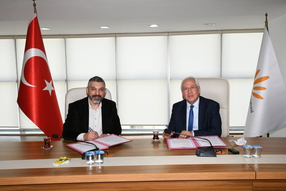 Karabağlar Belediyesi ile T&uuml;rkiye Radyo Amat&ouml;rleri Cemiyeti (TRAC) İzmir Şubesi