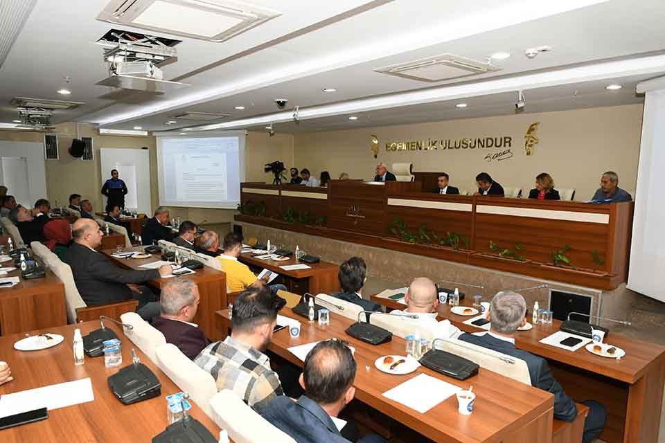 Karabağlar Belediye Meclisi&rsquo;nin kasım ayı toplantısı, Karabağlar Belediye Başkanı Muhittin