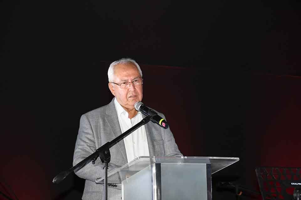 Başkan Selvitopu, &ldquo;Hazreti H&uuml;seyin duruşunun&rdquo; g&uuml;n&uuml;m&uuml;ze &ouml;rnek olmaya devam ettiğini